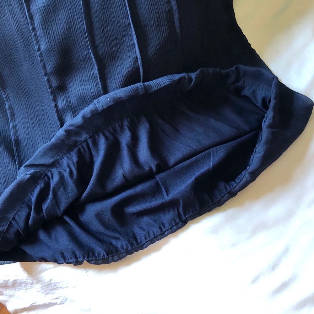 Rose And Olive Navy Sheer Short Sleeve - Picture 4 of 8